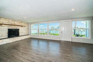 Family Room20