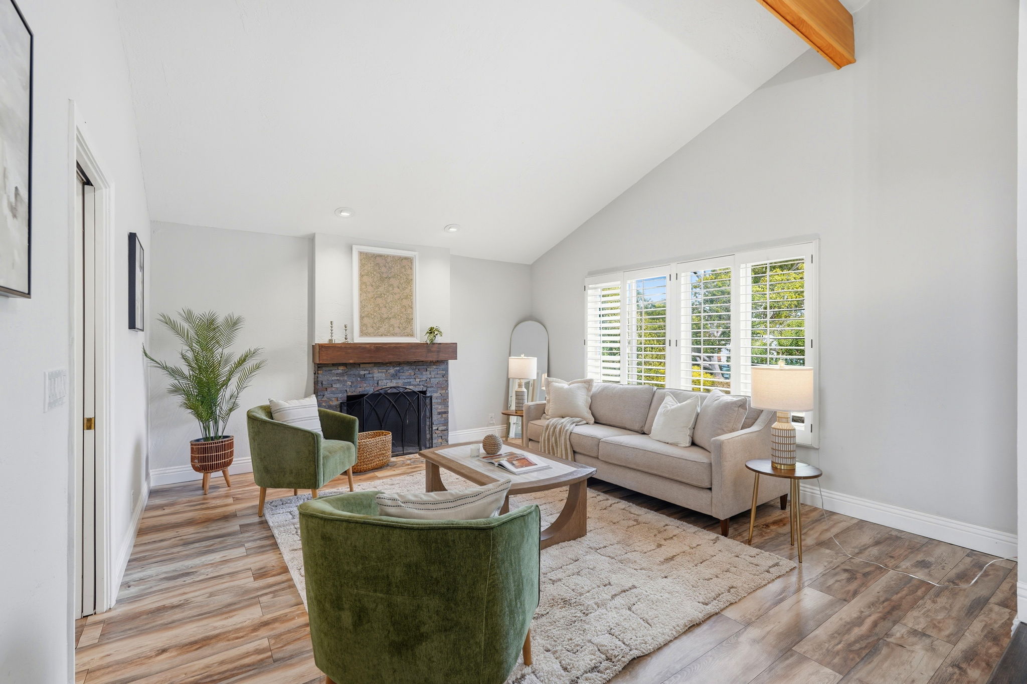 006_F8_793 Coffeewood Ct