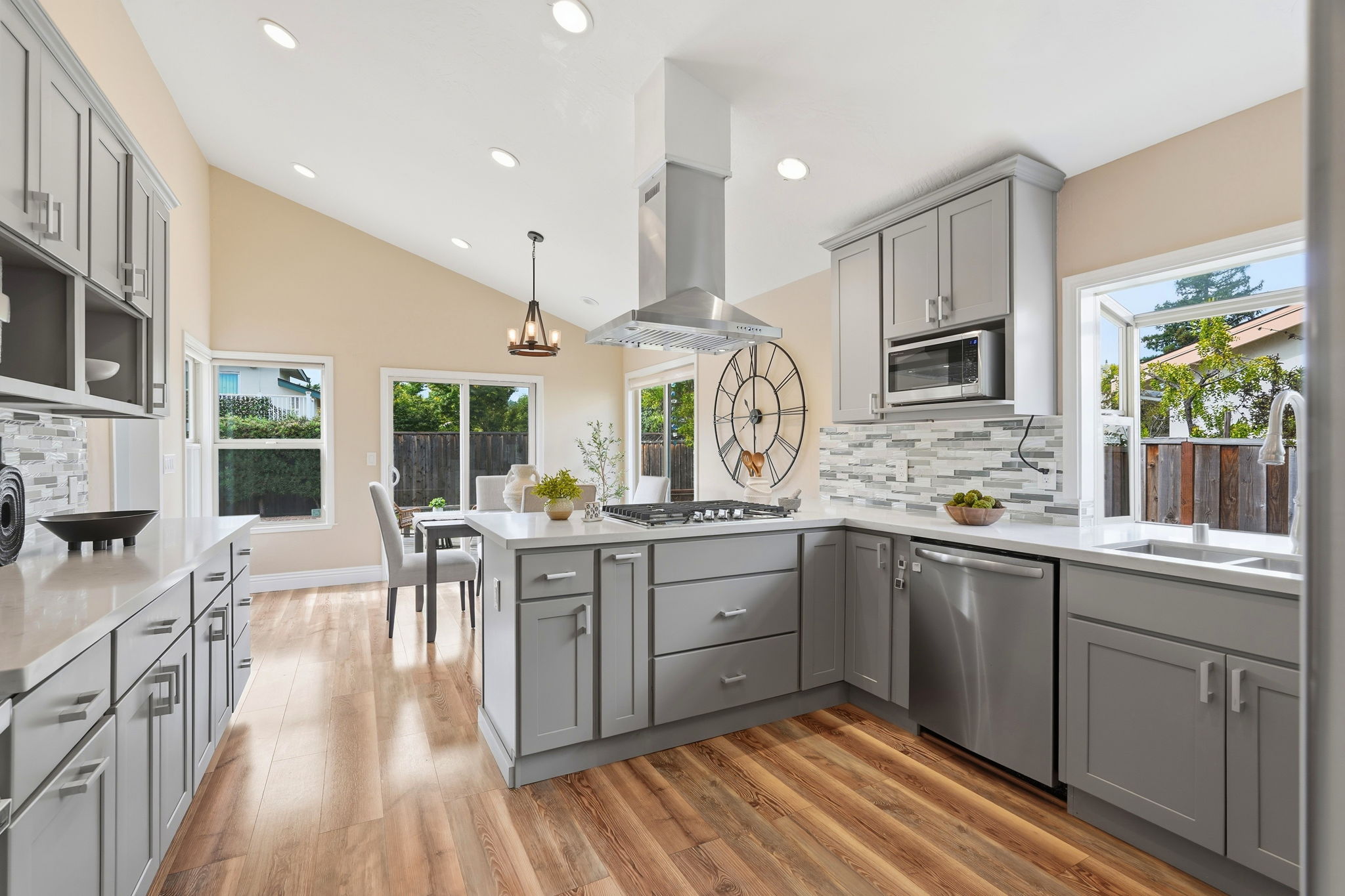 012_F8_793 Coffeewood Ct