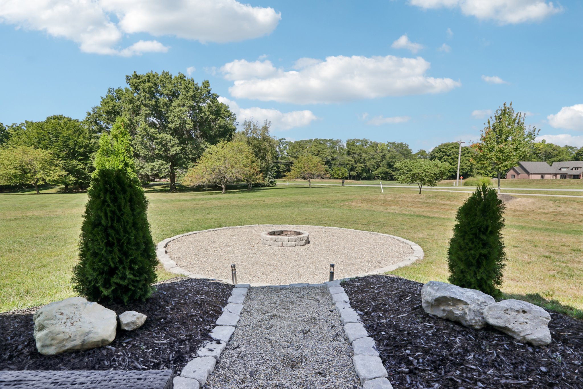 Jefferson Park Dr-S0509-035.jpg