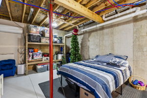  Photo 33