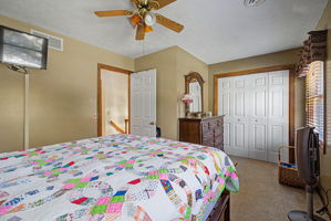  Photo 44