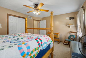  Photo 47