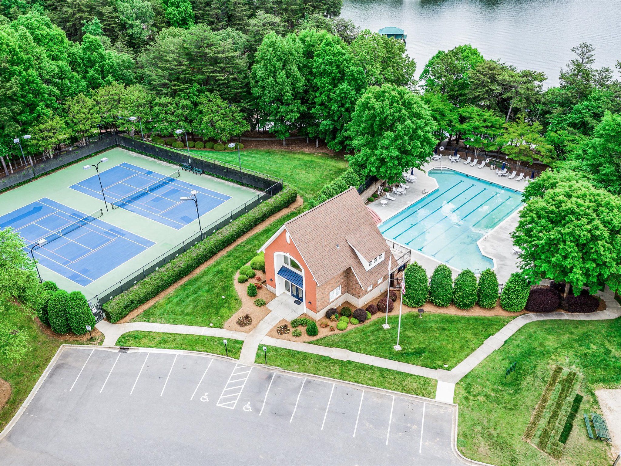 Sailview amenities area