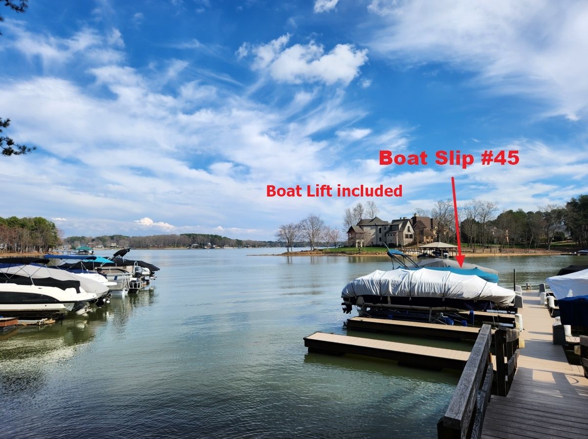 Boat lift included