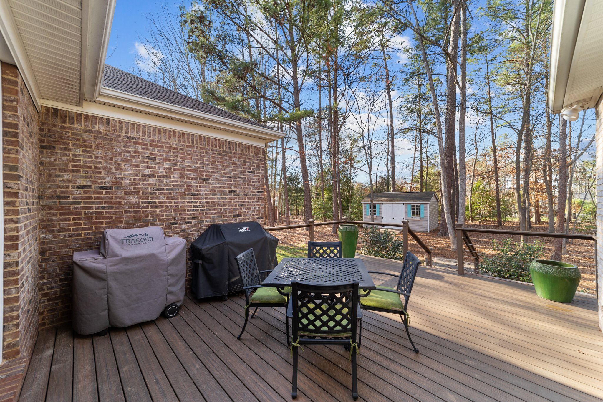 Updated composite decking 15' x 25'