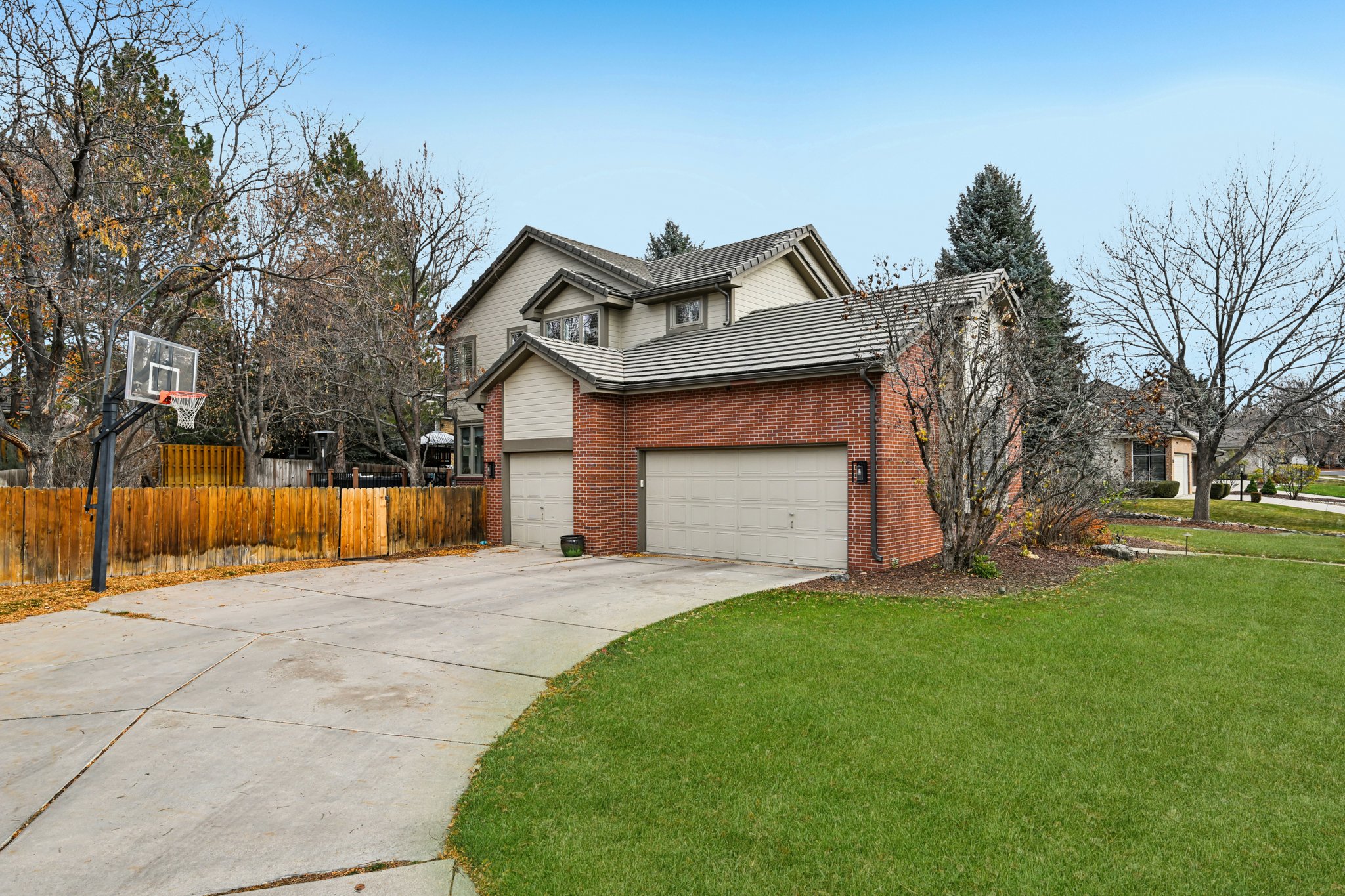 S Eudora Cir-L2211-003.jpg