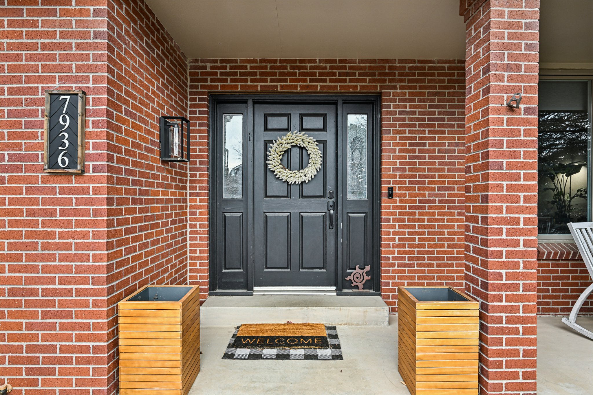 S Eudora Cir-L2211-008.jpg