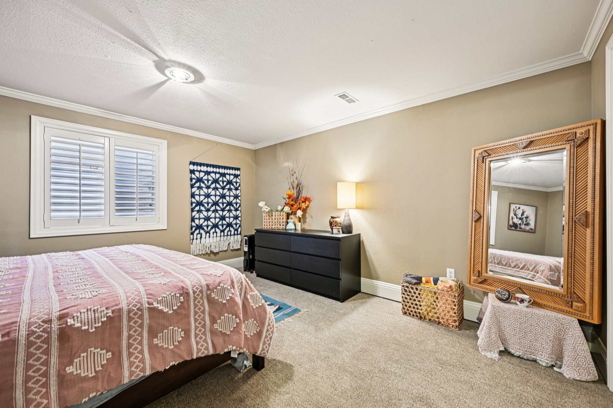 S Eudora Cir-L2211-056.jpg