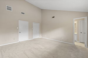  Photo 34