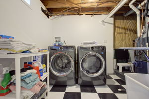  Photo 48