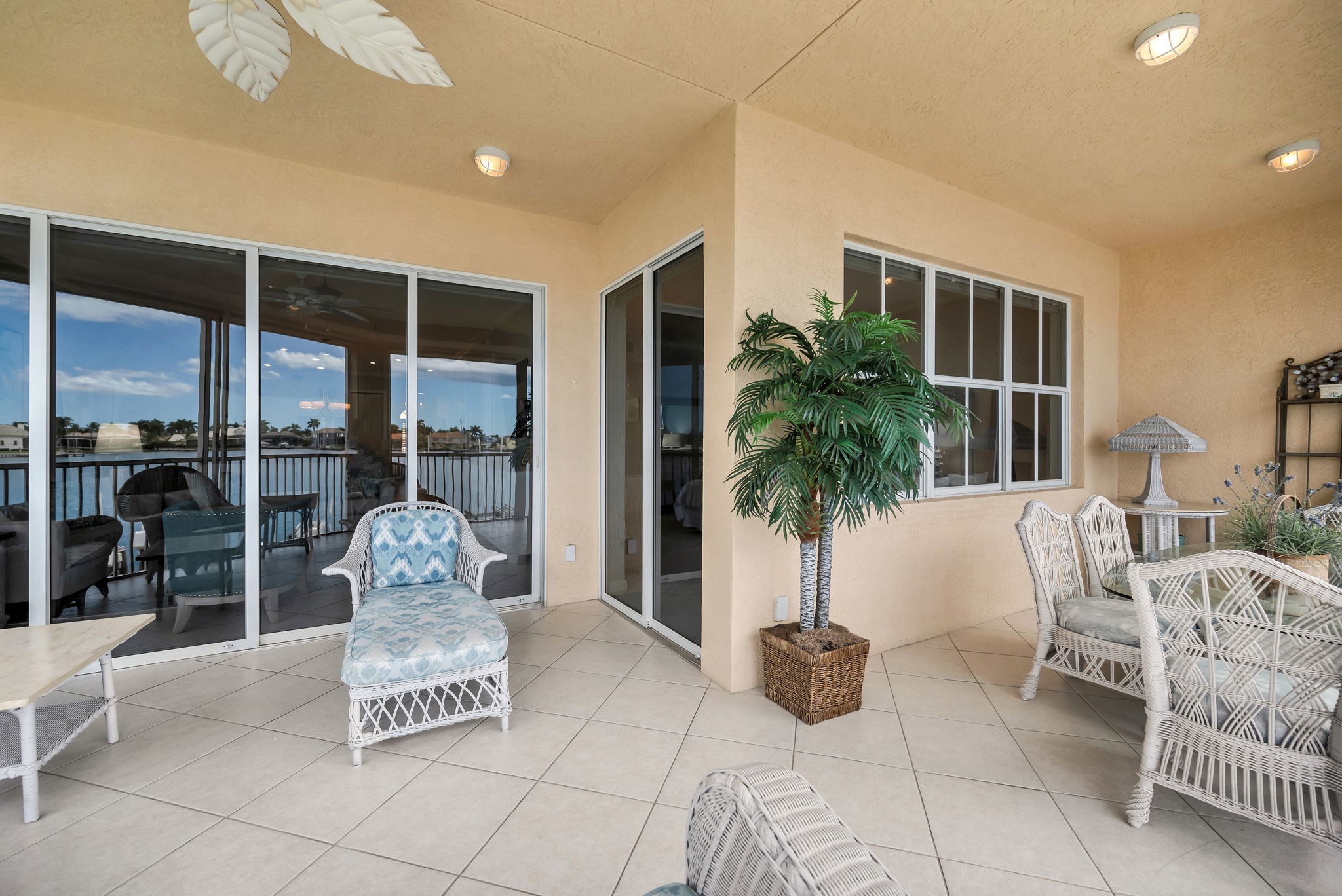 Lanai Overview