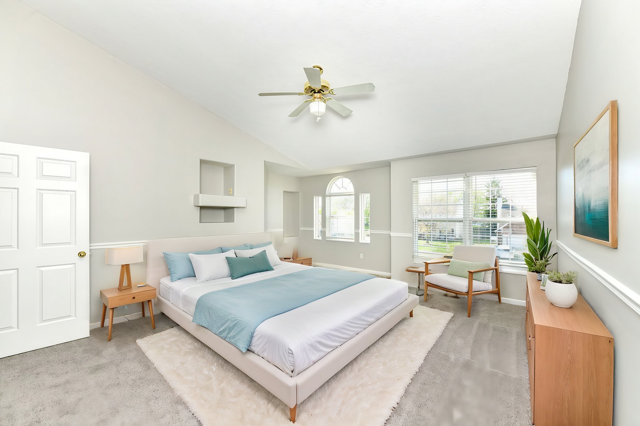 DSC_1714 virtually staged.jpeg