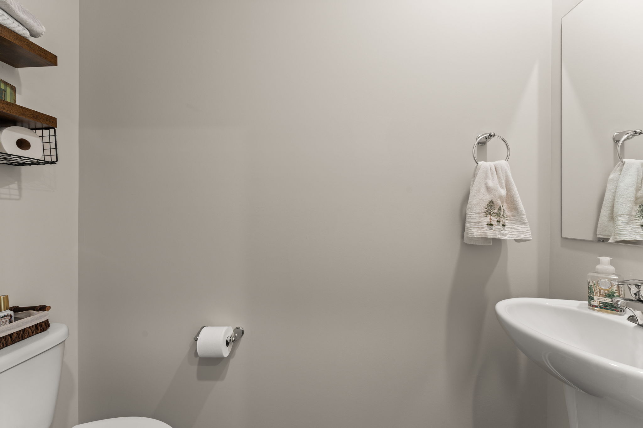  Photo 44