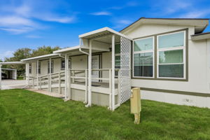  Photo 0
