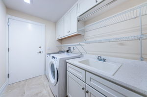 Laundry Room-2