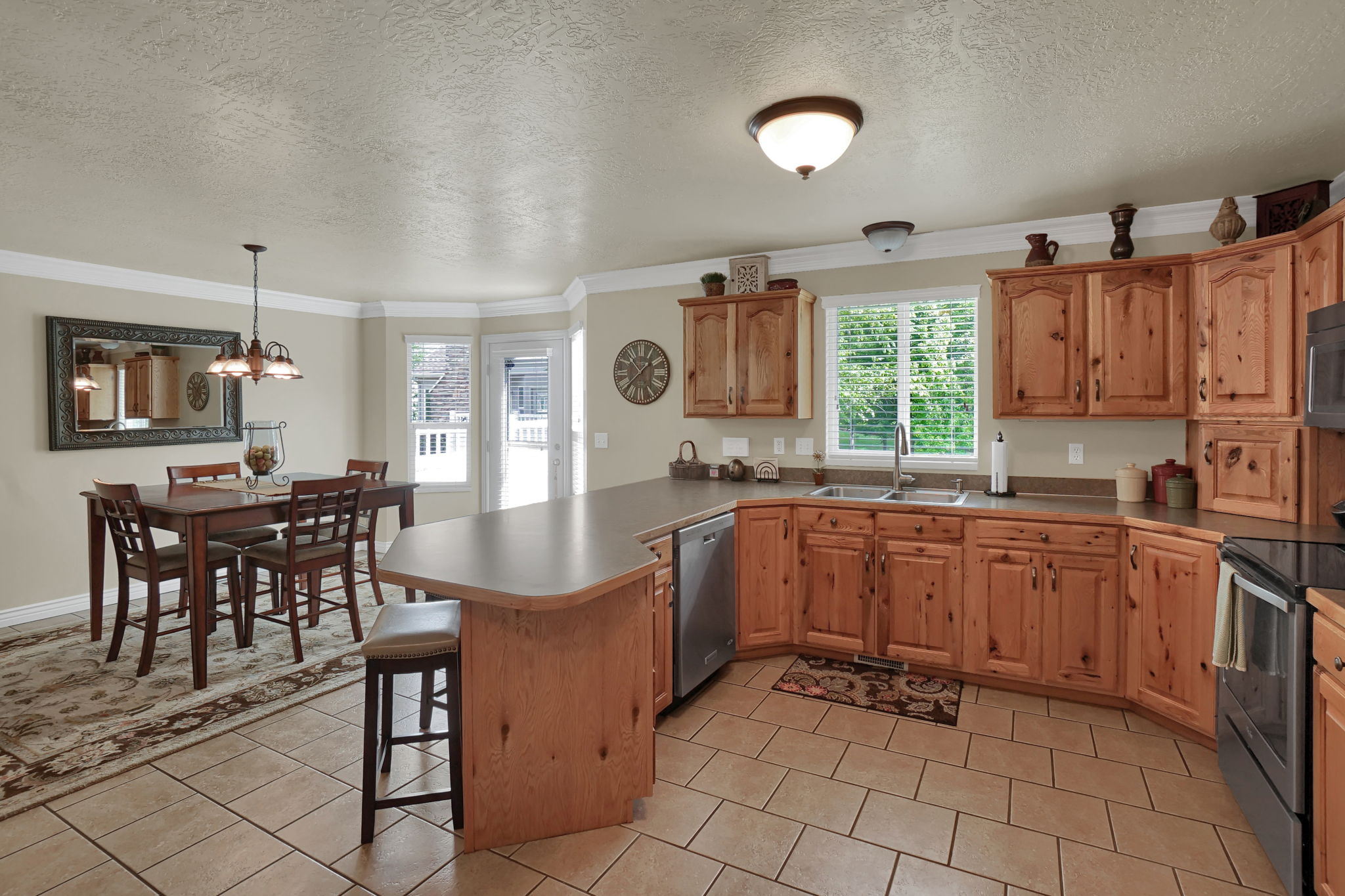  795 Creek View Dr, Layton, UT 84041, US Photo 5