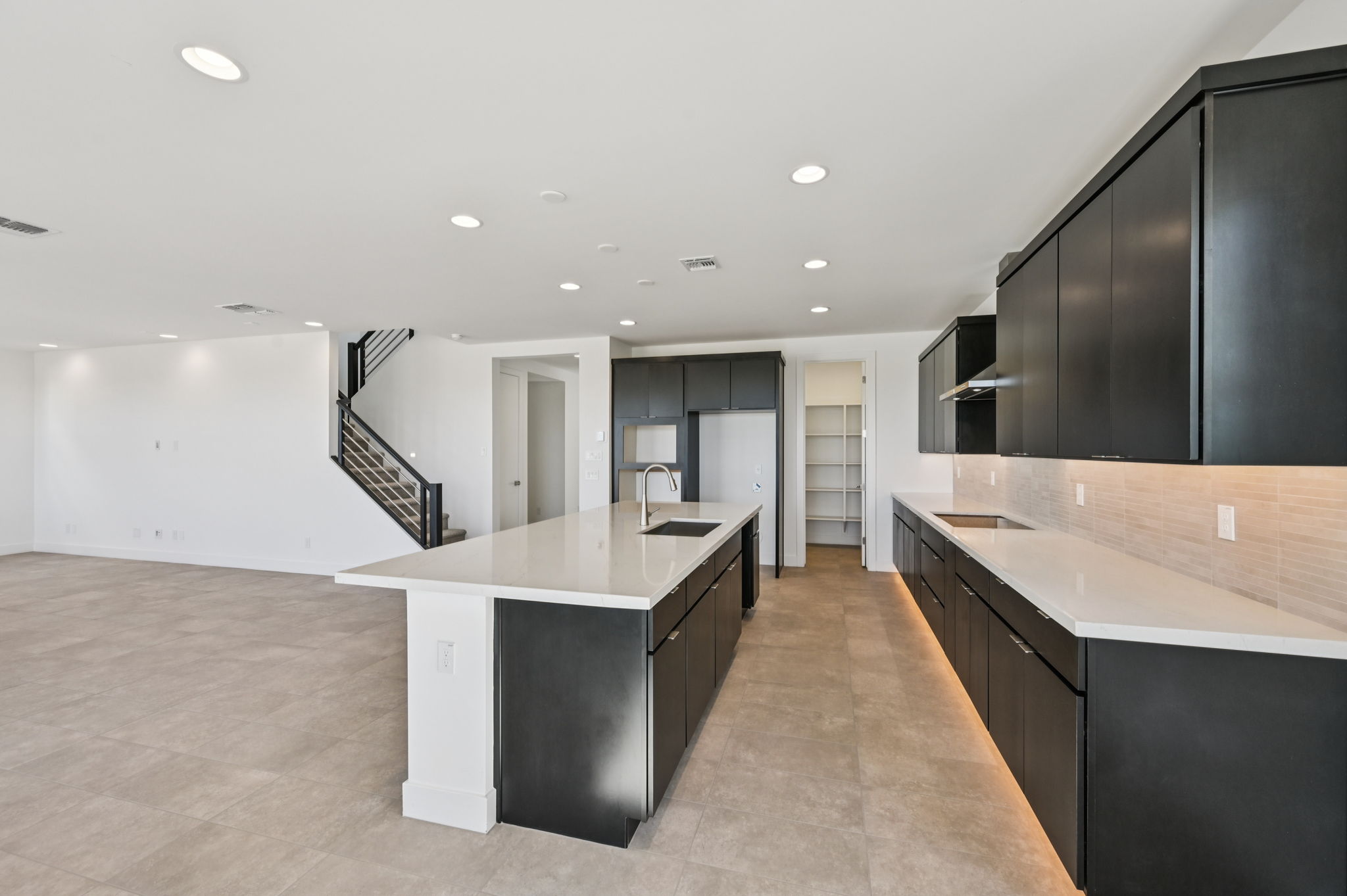 7950 W Griswold-014