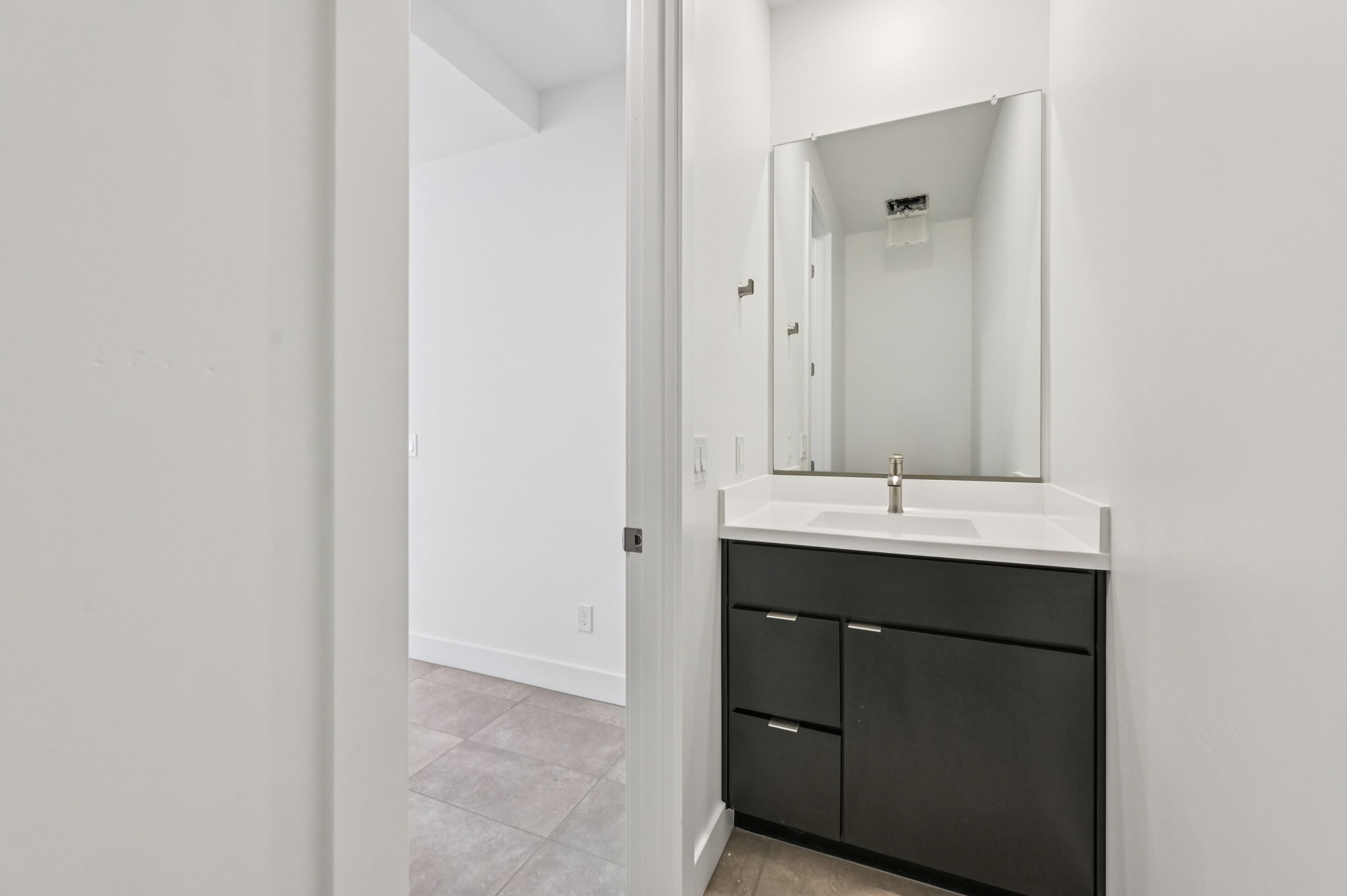 7950 W Griswold-027