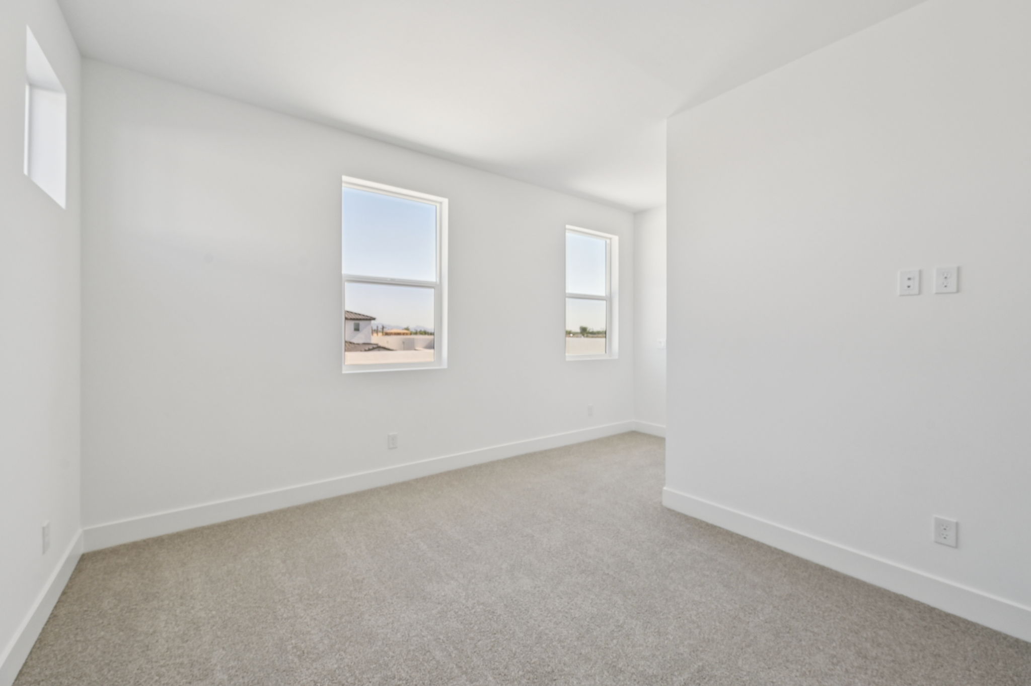 7950 W Griswold-034