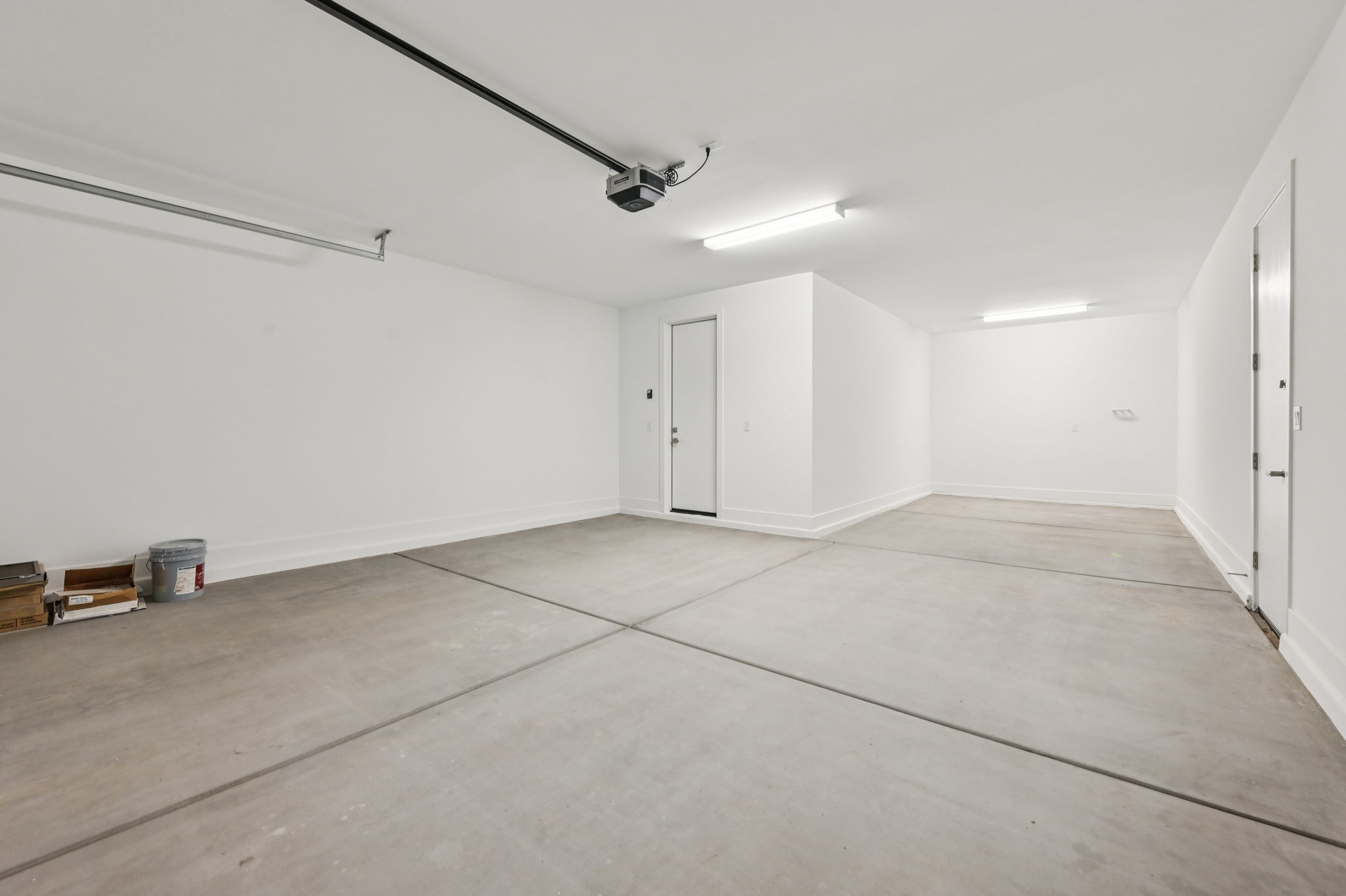 7950 W Griswold-051