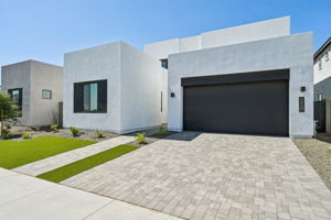 7950 W Griswold-004