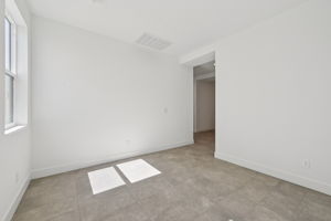 7950 W Griswold-021