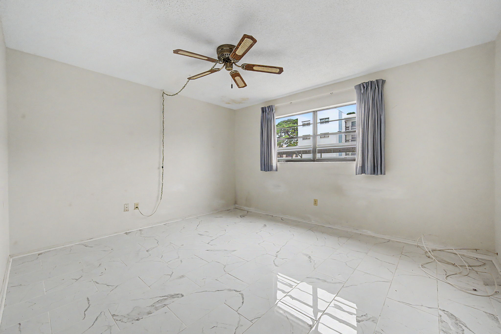 Bedroom2a