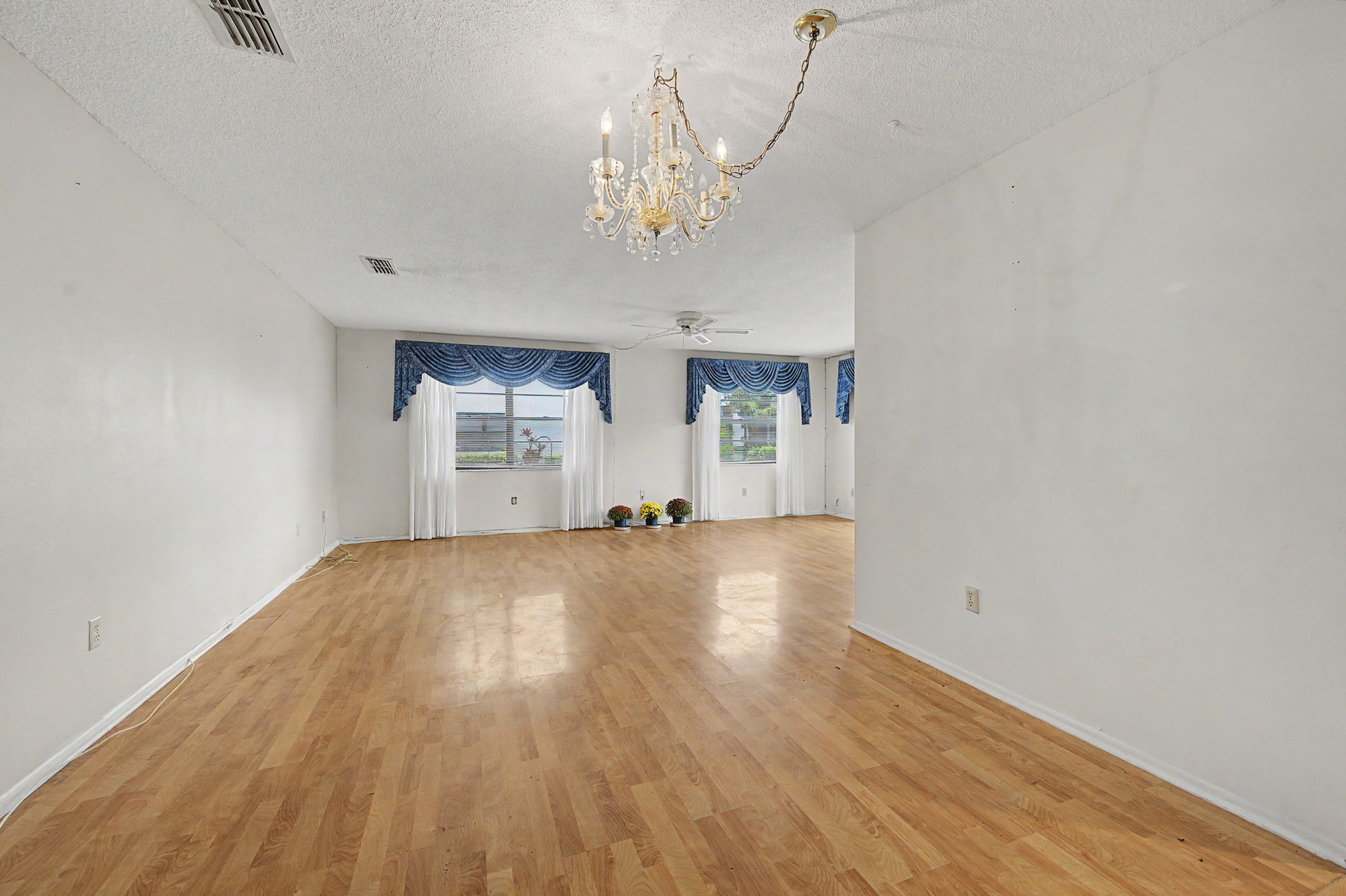 Dining Room2