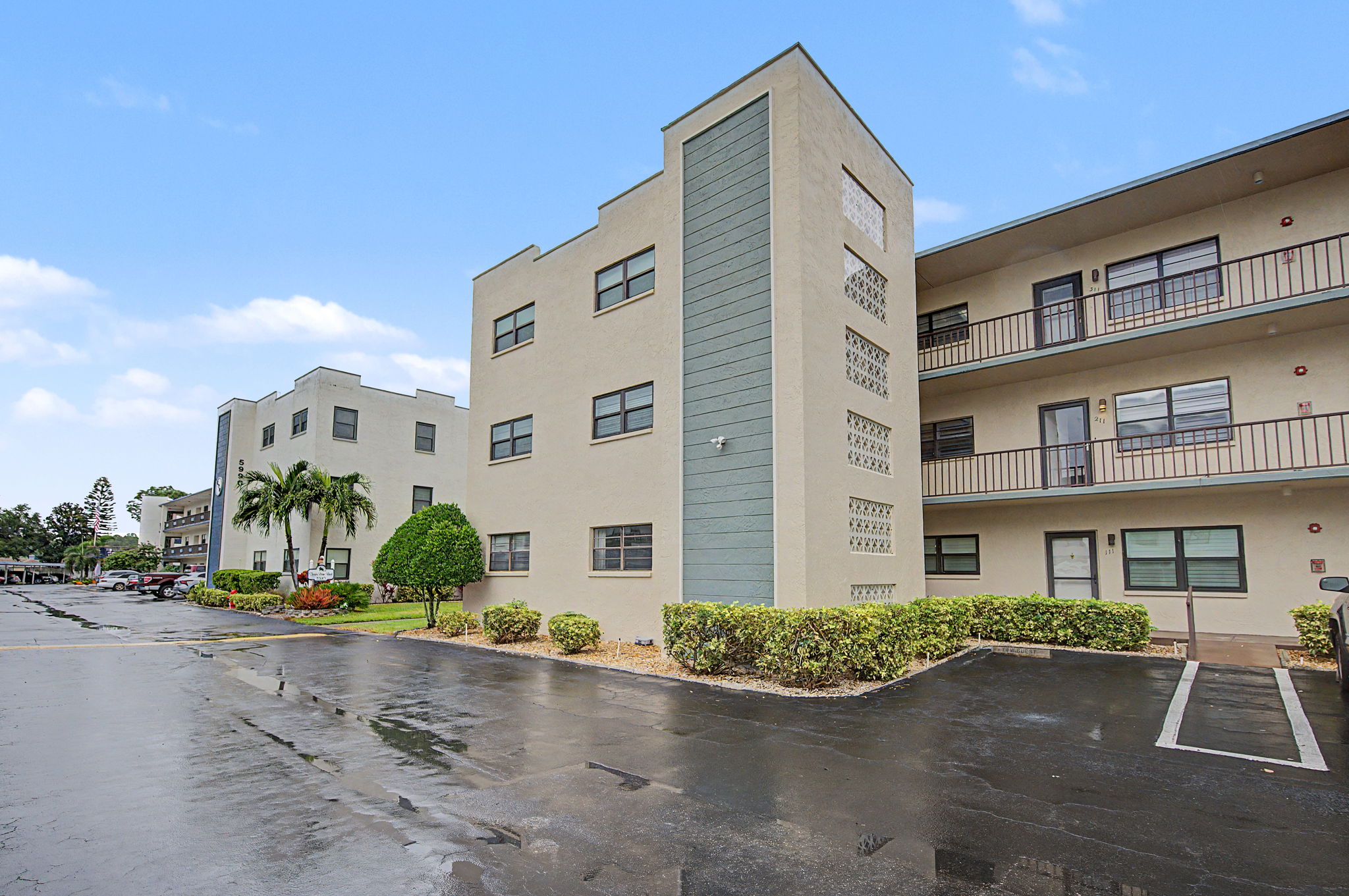 Front Exterior and Entry1