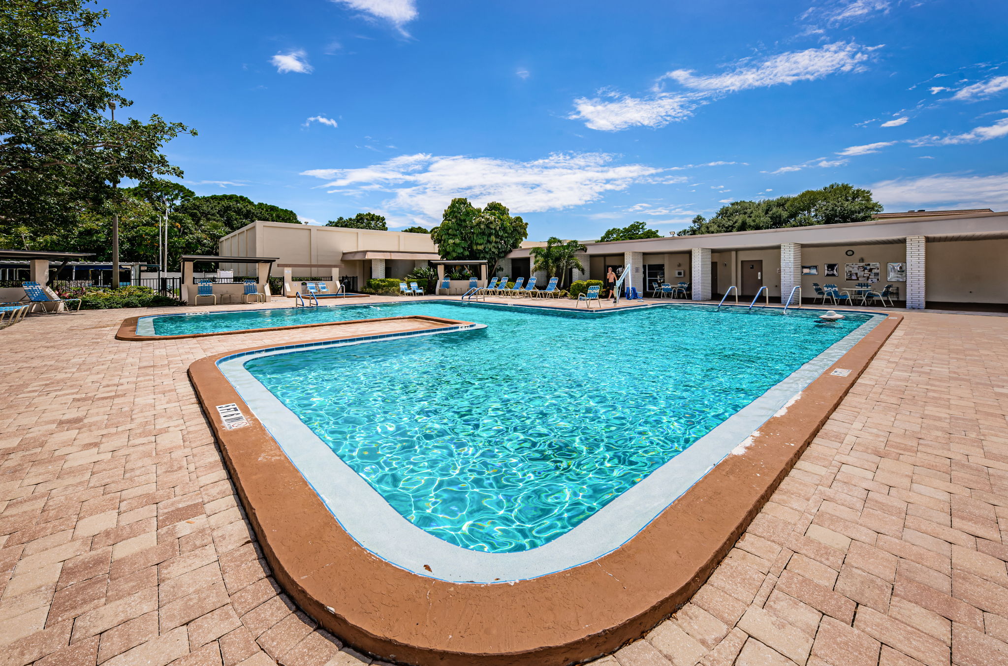 Magnolia Sun Center Pool1-3