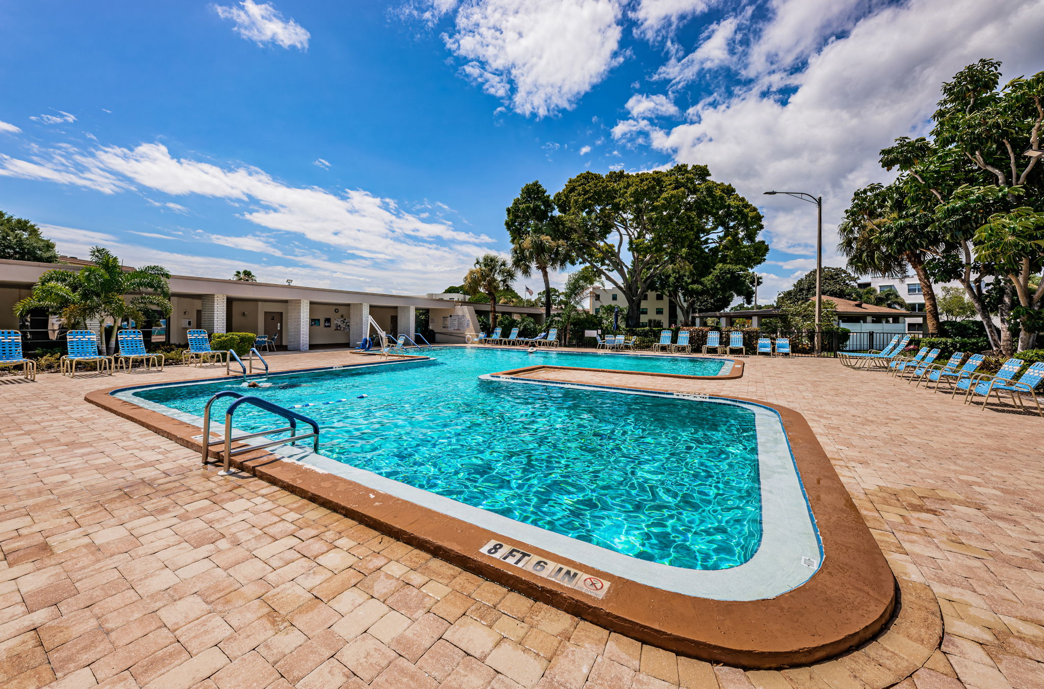 Magnolia Sun Center Pool1-5