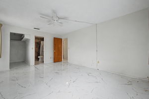 Primary Bedroom1b