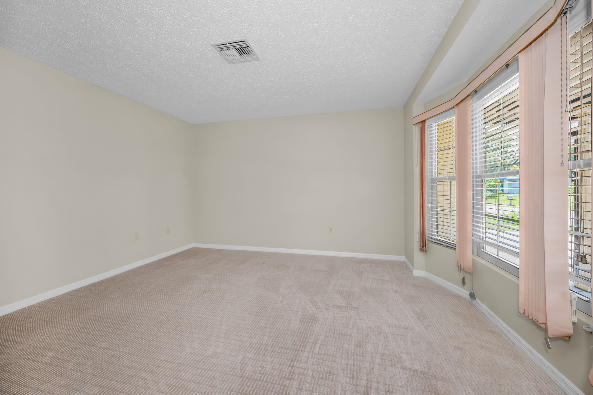 Living Room4