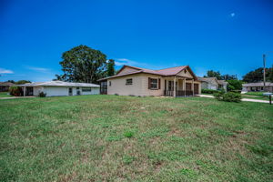 Front Exterior13