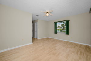Primary Bedroom1b