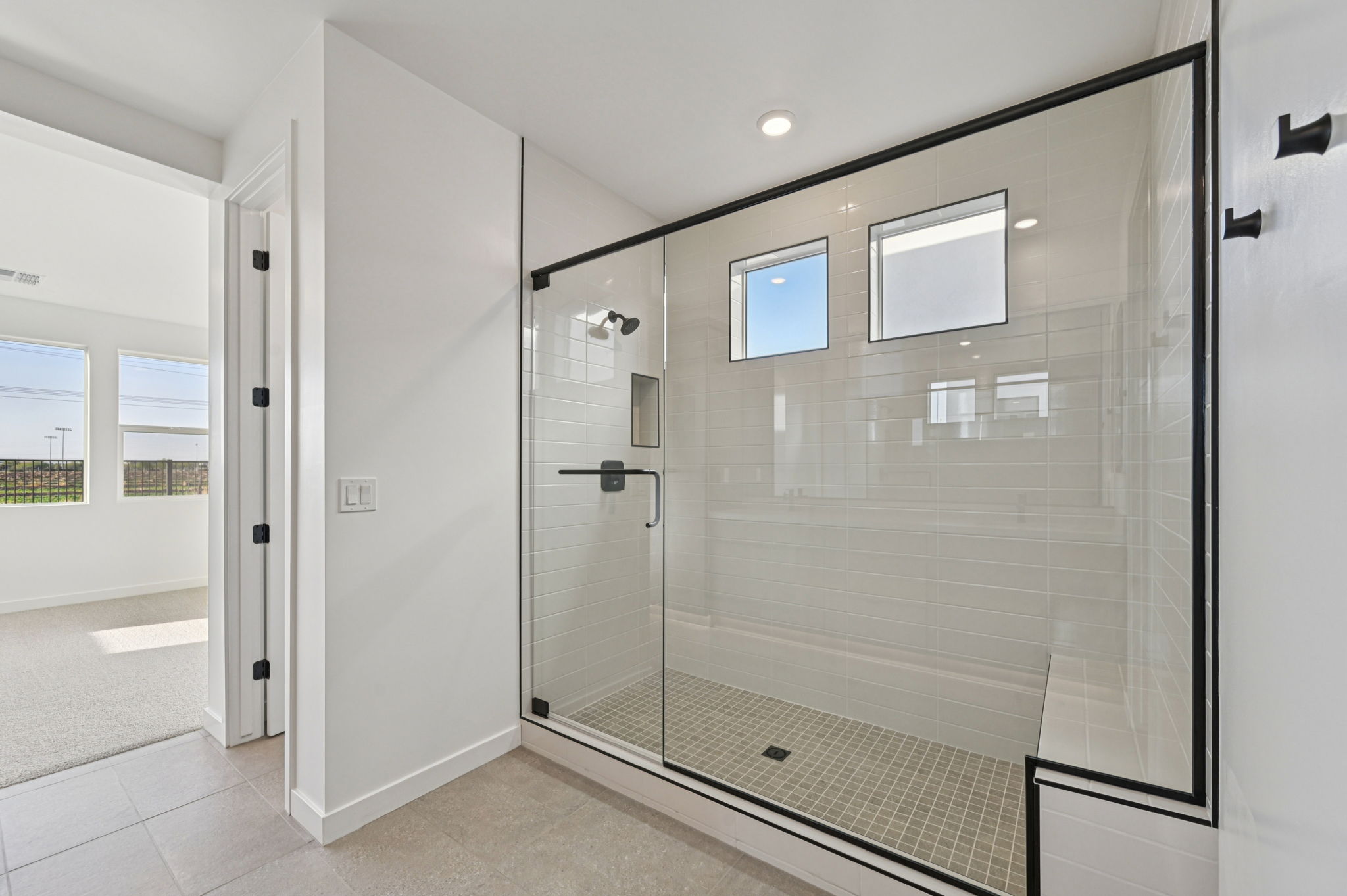 7956 W GRISWOLD RD-034