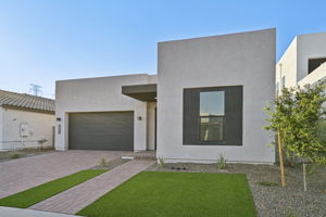 7956 W GRISWOLD RD-003