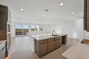 7956 W GRISWOLD RD-011