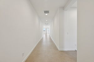 7956 W GRISWOLD RD-012