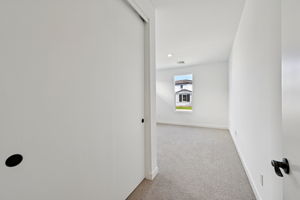 7956 W GRISWOLD RD-014