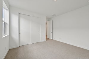 7956 W GRISWOLD RD-021