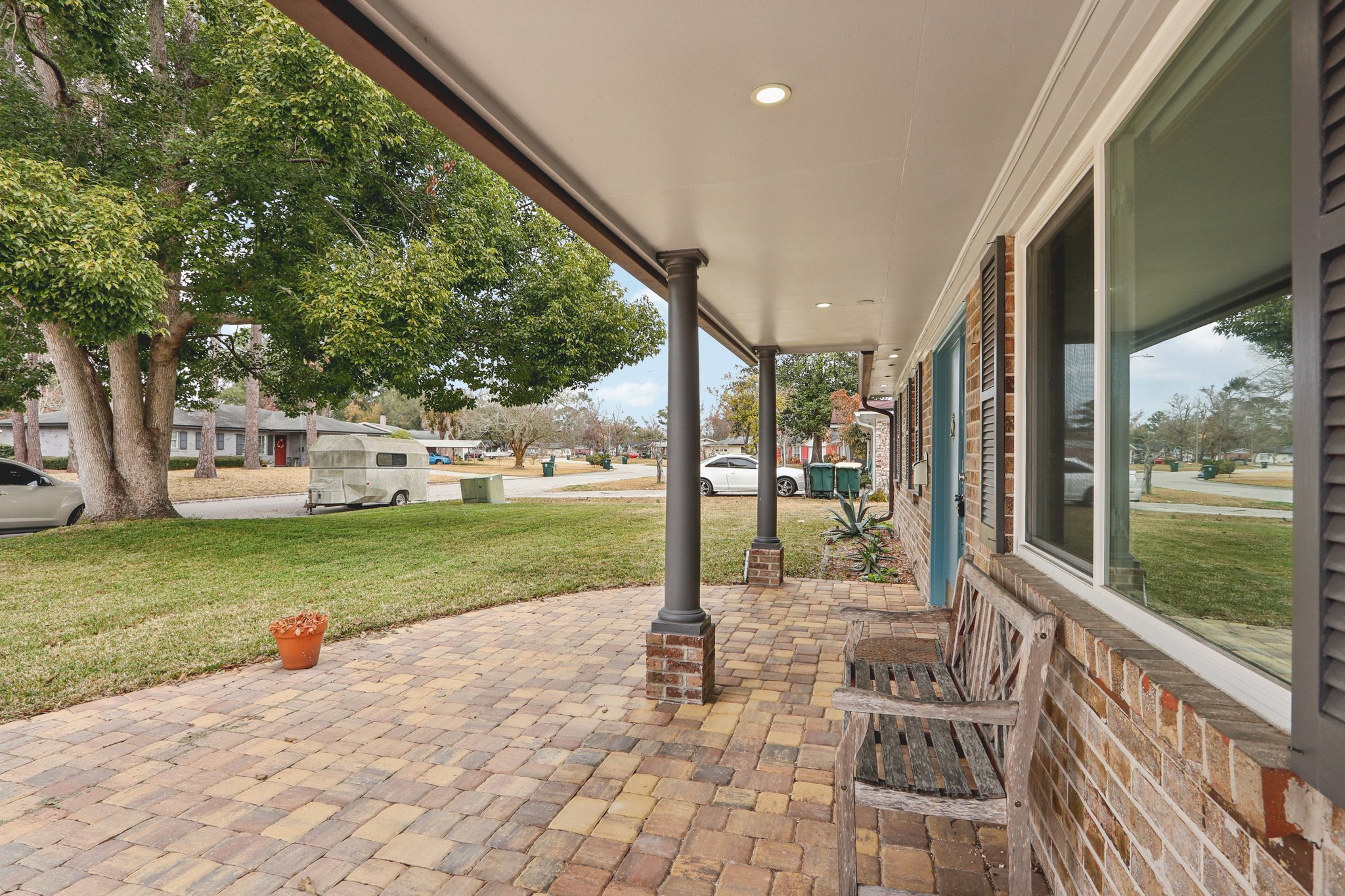 Jolliet Dr-S1202-005.jpg