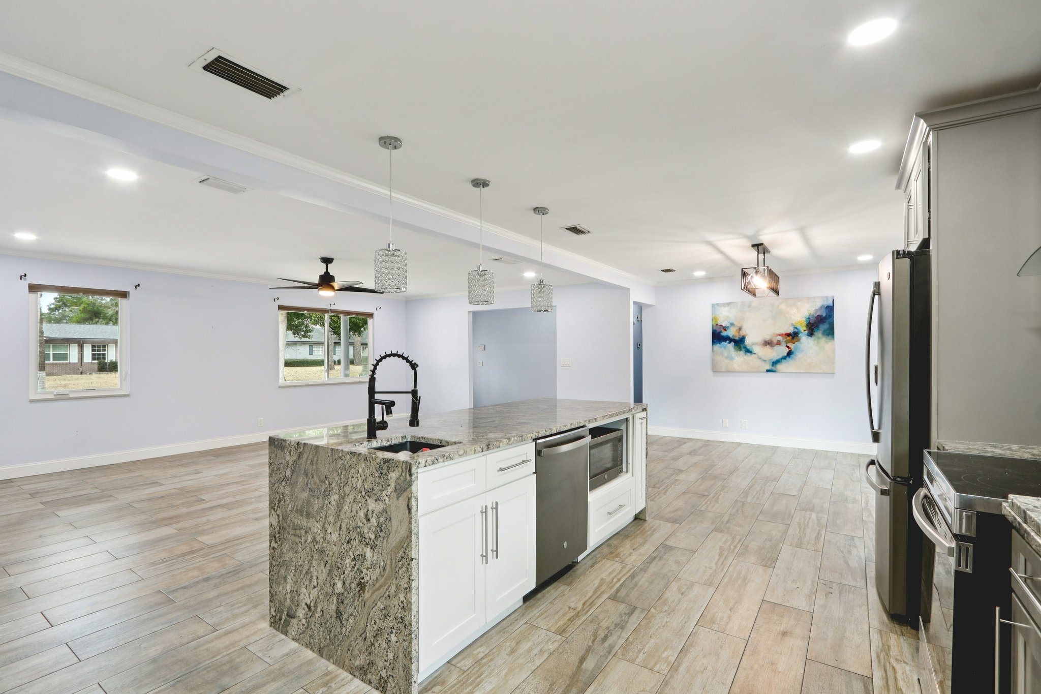 Jolliet Dr-S1202-016.jpg