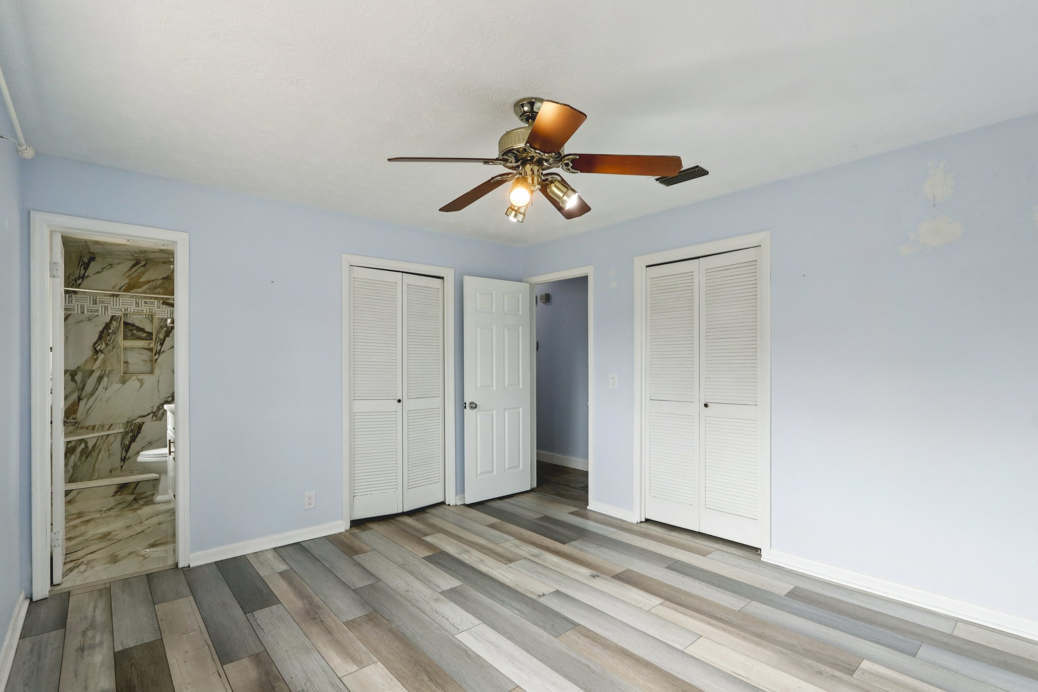 Jolliet Dr-S1202-022.jpg