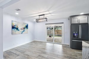 Jolliet Dr-S1202-011.jpg