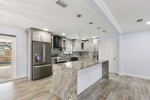 Jolliet Dr-S1202-013.jpg