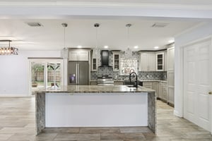 Jolliet Dr-S1202-014.jpg