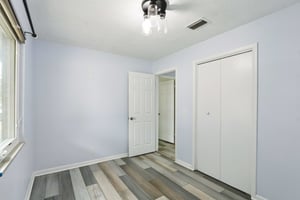 Jolliet Dr-S1202-020.jpg