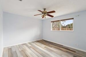 Jolliet Dr-S1202-021.jpg